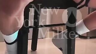 UN TANAR DE 30 DE ANI AL MASTURBAZA PE MOISA ROBERT STI