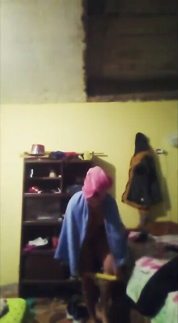 Venezolana desnuda me envia un video vistiendose