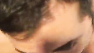 italiano succhia il cazzo ad un twink