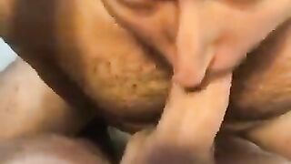 italiano succhia il cazzo ad un twink