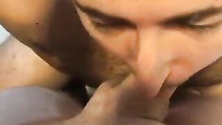 italiano succhia il cazzo ad un twink