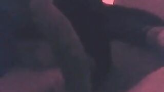 Troietta 20enne alle prese con un bel cazzone