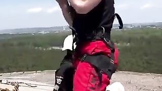 Un tipo con un gran bulto