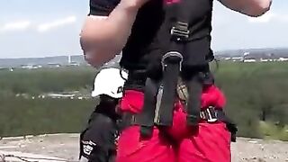 Un tipo con un gran bulto