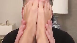 Gay feet facial