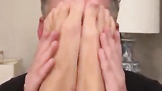 Gay feet facial