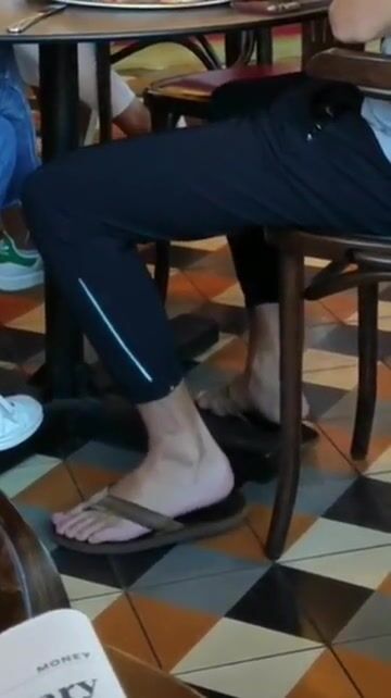 Public Feet 1