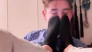 Feet Sniffing 1