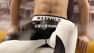footjob 2 - video 3