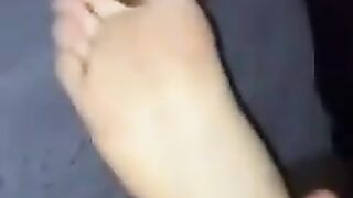 pretty toes sucking