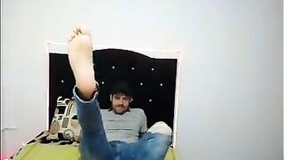 Sexy latino feet | GAY FOOT FETISH