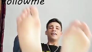 Gay foot fetish |Spanish twink shows feet