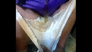 Panty pee