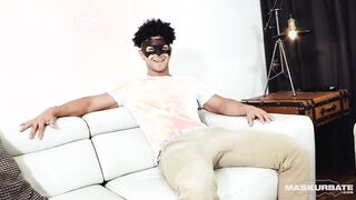Str8 Muscle Solo Male Toy Masturbates 4 First Time