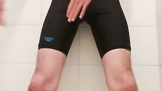 Speedo Twunk gets horny in the bathroom