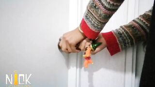 Follando a mi roommate... Lo encontré dándose dedo por el hoyito