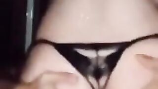 Chico de mensajería me culea