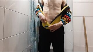 Nappy boytoy shows off and plays with his full ABDL nappy