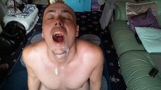 Hollywood gargling the cum of 5 dudes
