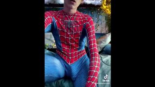 Tom Holland SpiderMan Bulge leaks Exposed Cock print Cumming TomHolland Spider Man dick porn gay