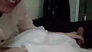 [BL] A handsome member of society who makes a handjob while bullying a friend's morning standing