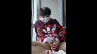Hot high school student is addicted to hands on balcony