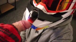 Gearhead in mxhelmet sucking cock