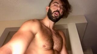 Solo male: muscular bro jerking off and moaning cumshot
