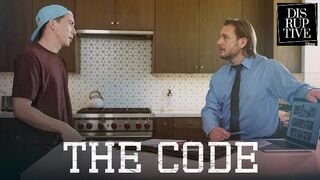 College Hunk Gets Caught Doing Porn To Pay for School - Isaac Parker, Hans Berlin -