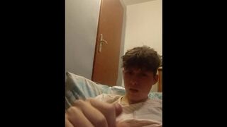Really hot boytoy cum alone ❤