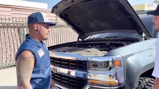 DL Mechanic Man With Curious Customer