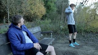 NextDoorBuddies Tom Faulk Exposes Dick in Public