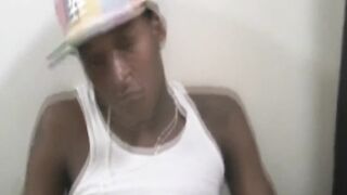 One Hot Handjob Of Horny Thug