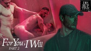 Carter Woods Follows Crush to Bathhouse & Watches Raunchy DP Threesome -