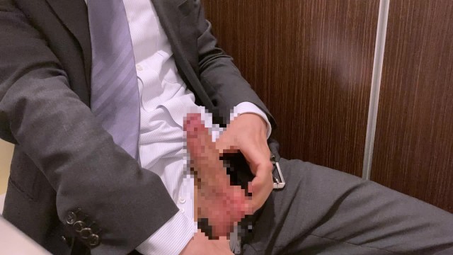 Japanese dude masturbating during work