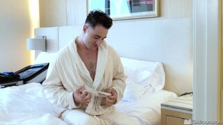 ShowerBait Intense Shower Fuck With Two Hung Studs