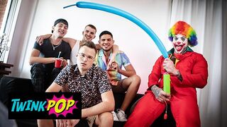 Twink Pop - Stripper William Seed Surprises Brent North With His Amazing