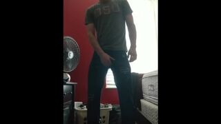 Strip tease and massive cumshot