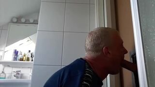 32y.o. married regular hetero gets blowjob and cums then we go to